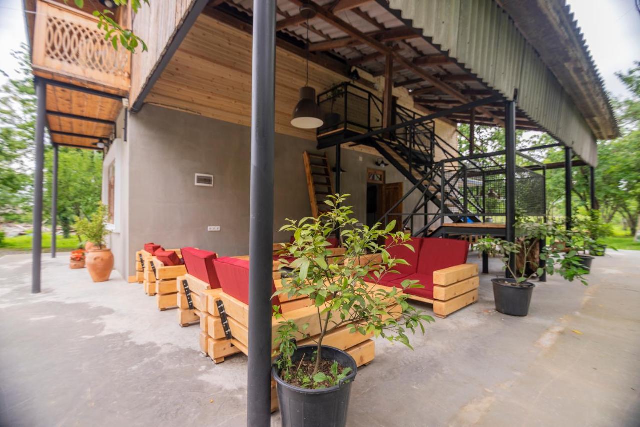 Menabde Winery Hotel Ozurget'i Exterior photo